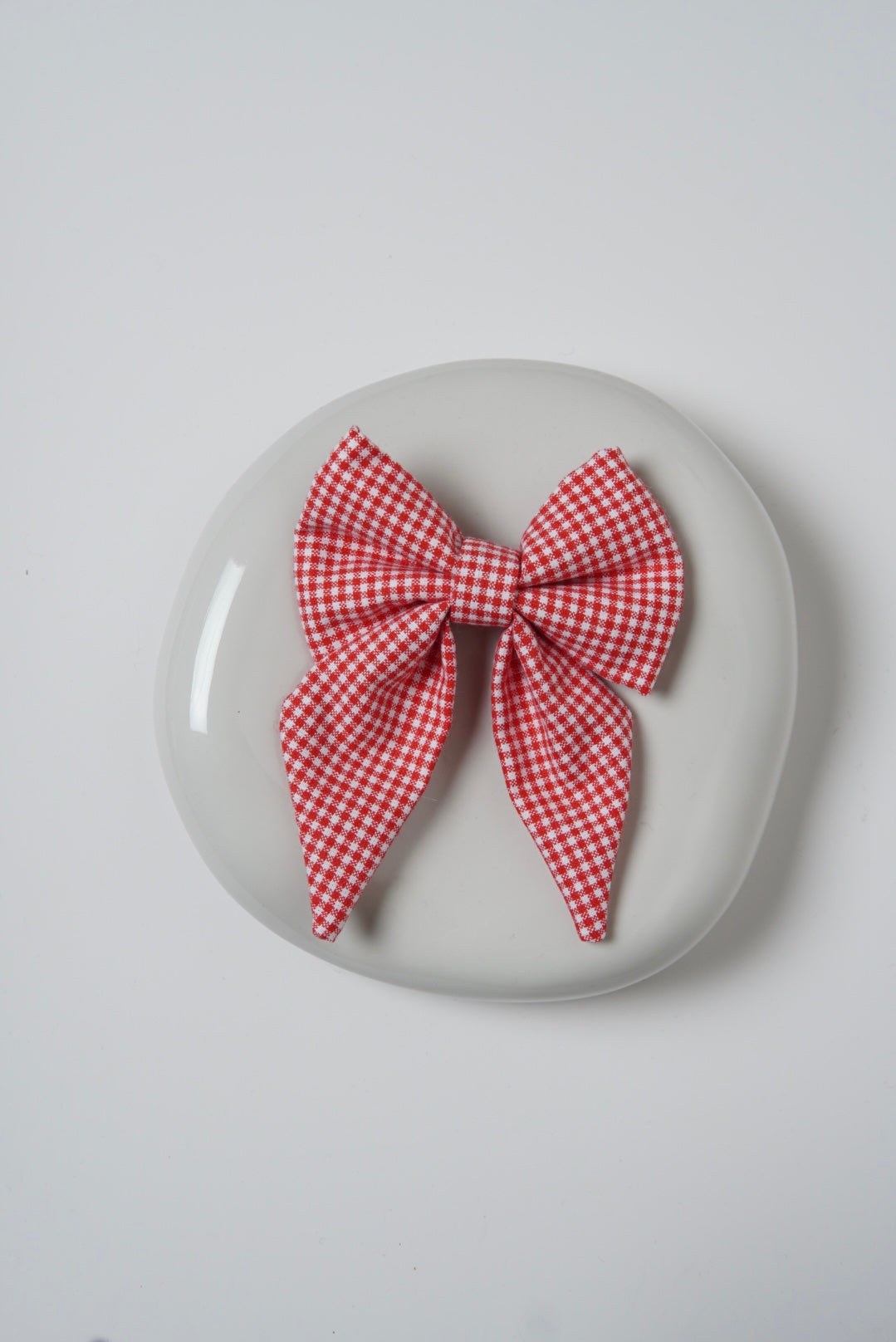 Red white checkered bow tie