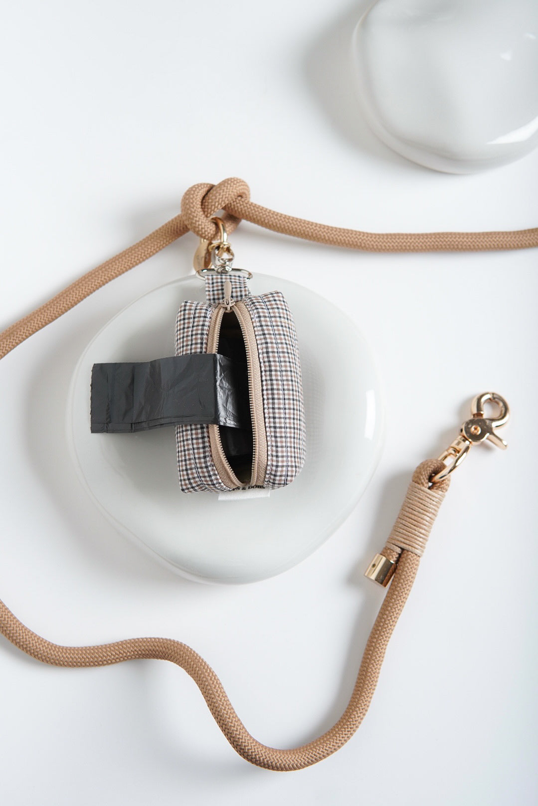 Leash + Poop Bag Holder Combo – Save When You Buy Together!
