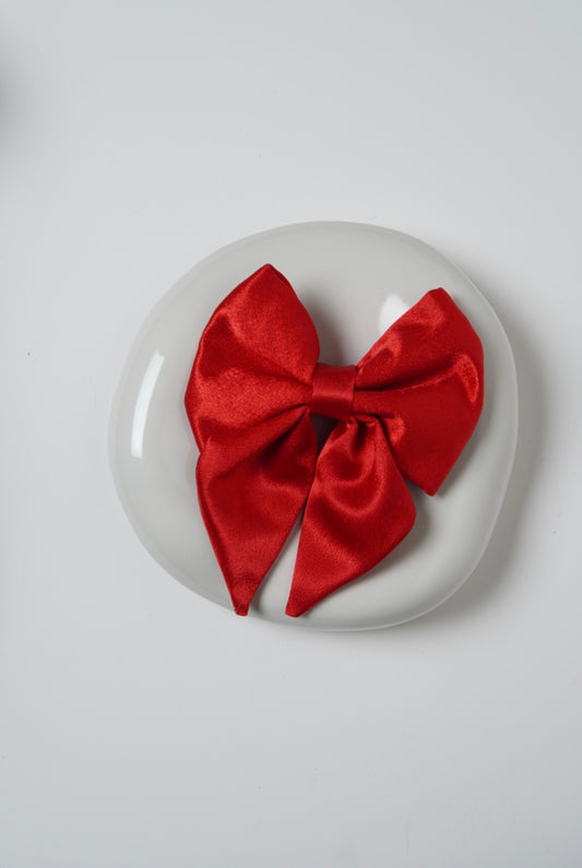Holiday bow tie for pets