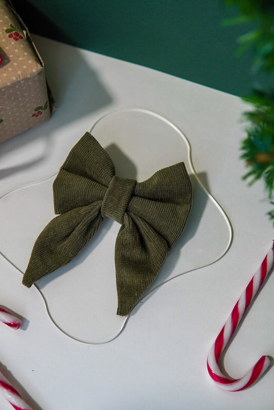 Sailor Bow Green Velvet