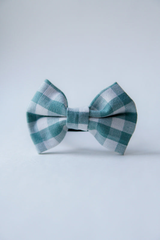 Handmade bow for dogs